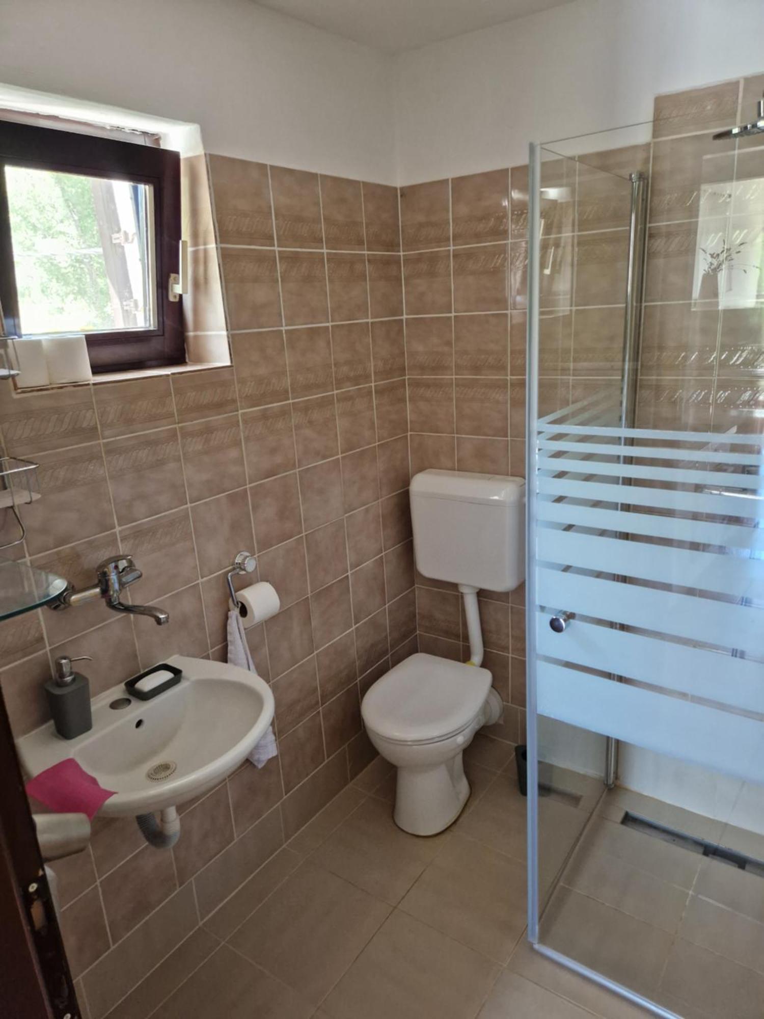Županje Apartment Buric מראה חיצוני תמונה